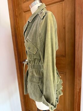 Anthropologie Women’s cargo Utility Jacket with Waist Tie, ruffles.